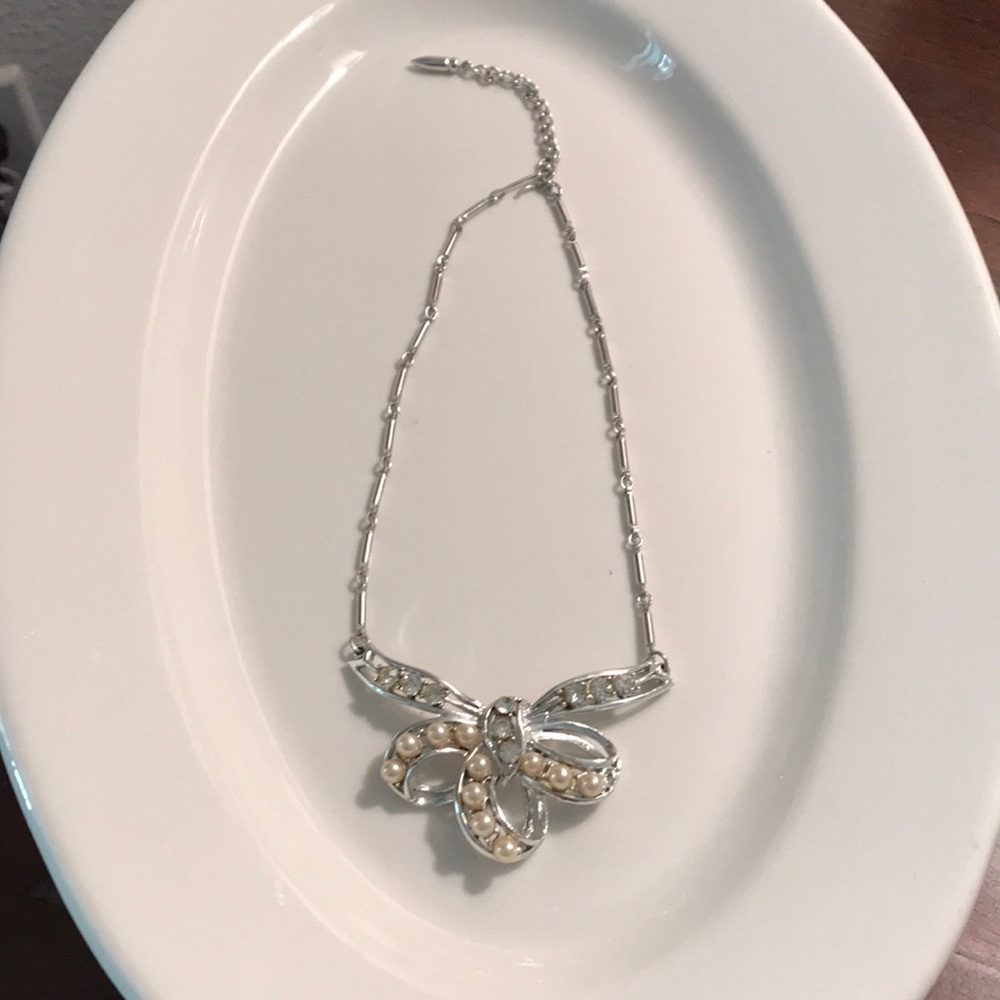 Vintage Pearl & Rhinestone Necklace